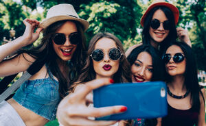 Volgens onderzoek zijn er drie soorten selfies en ze zijn niet allemaal narcistisch 