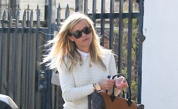 OOTD: Reese Witherspoon in cremékleurige sweater