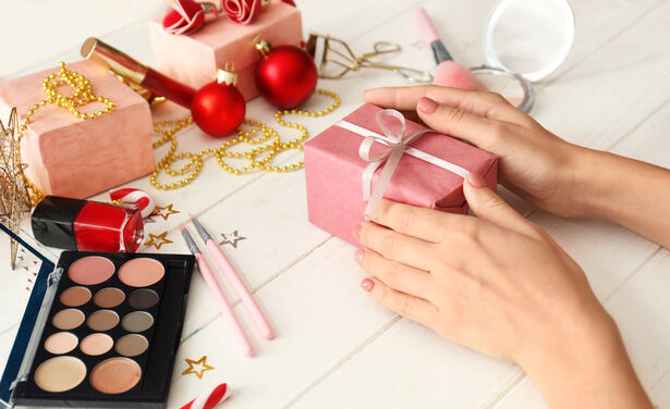 De leukste collecties om deze kerst cadeau te doen aan een make-up liefhebber
